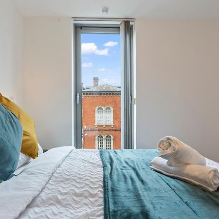 Heart Of City Centre Luxury Apartment With Secure Underground Parking Birmingham Exterior photo