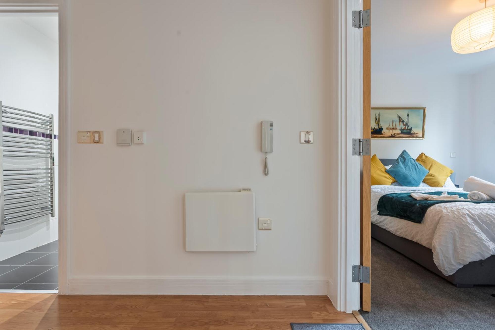 Heart Of City Centre Luxury Apartment With Secure Underground Parking Birmingham Exterior photo